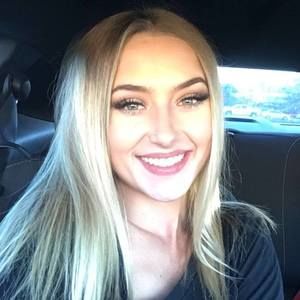 Meet your Posher, Leah